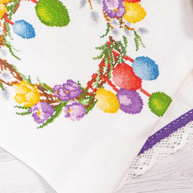 Zbliżenie haftu na płótnie